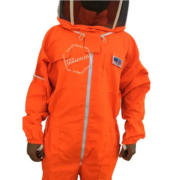 Arm sleeve tool pockets on Jawadis bee keeper suit